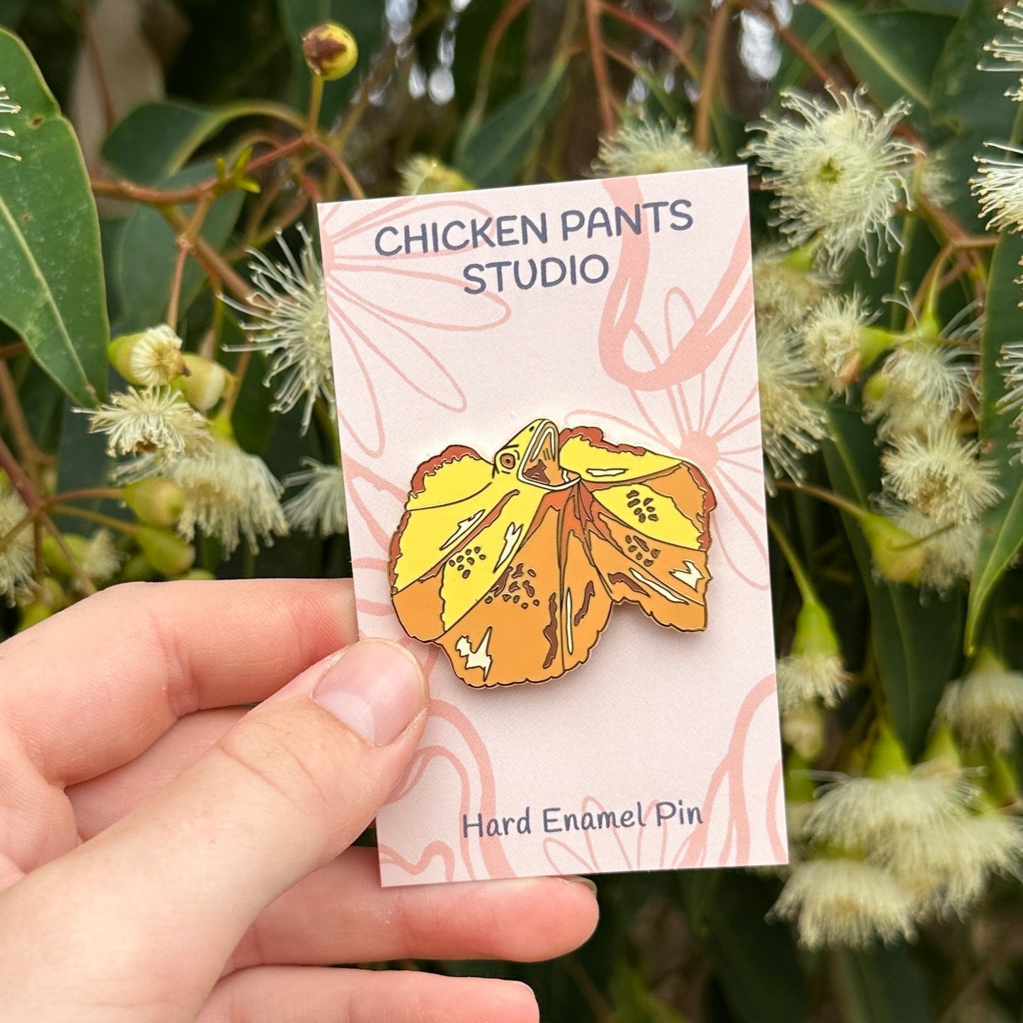 Enamel Pin: Frilled-Neck Lizard