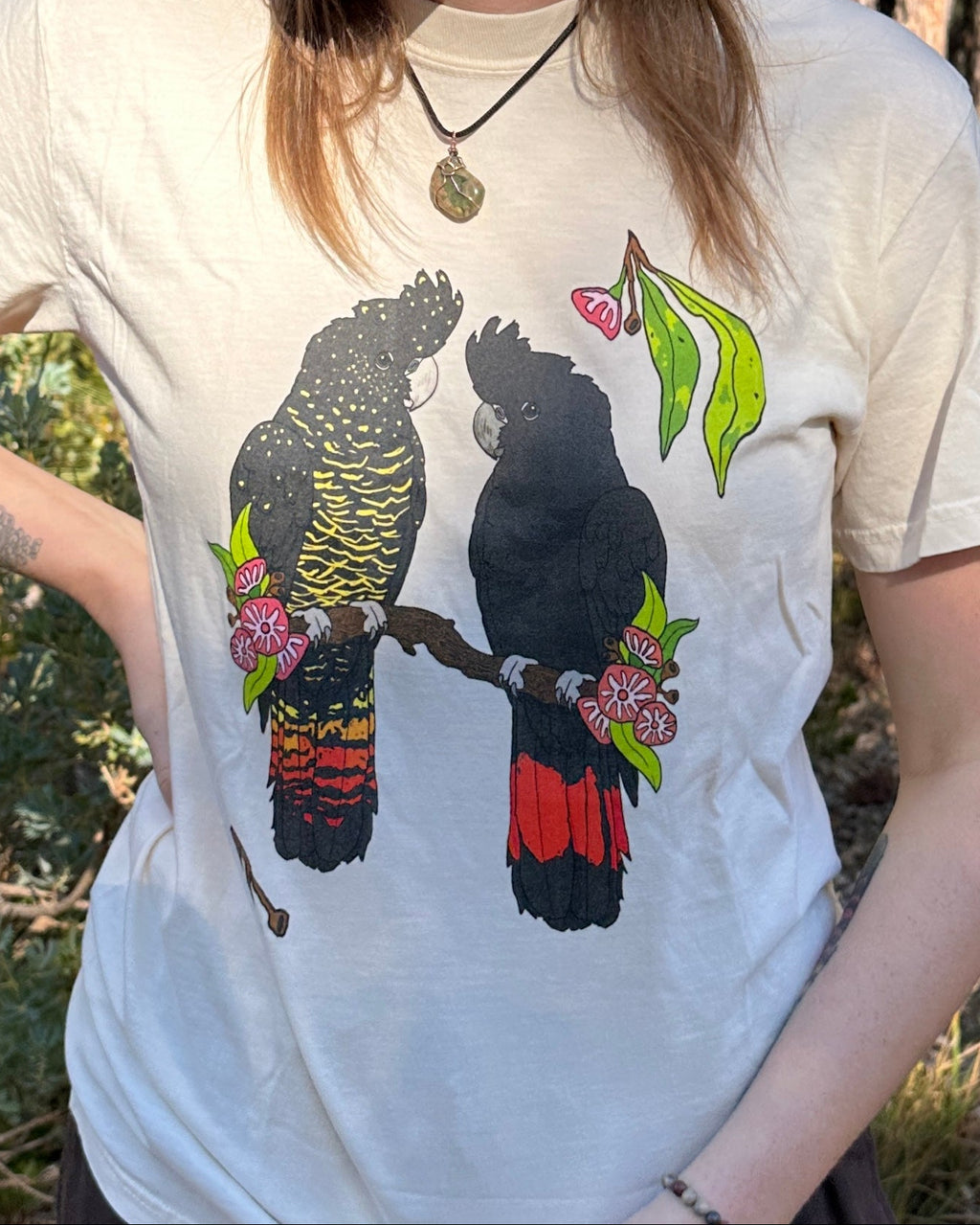 T-shirt: Black Cockatoo ~ Ivory