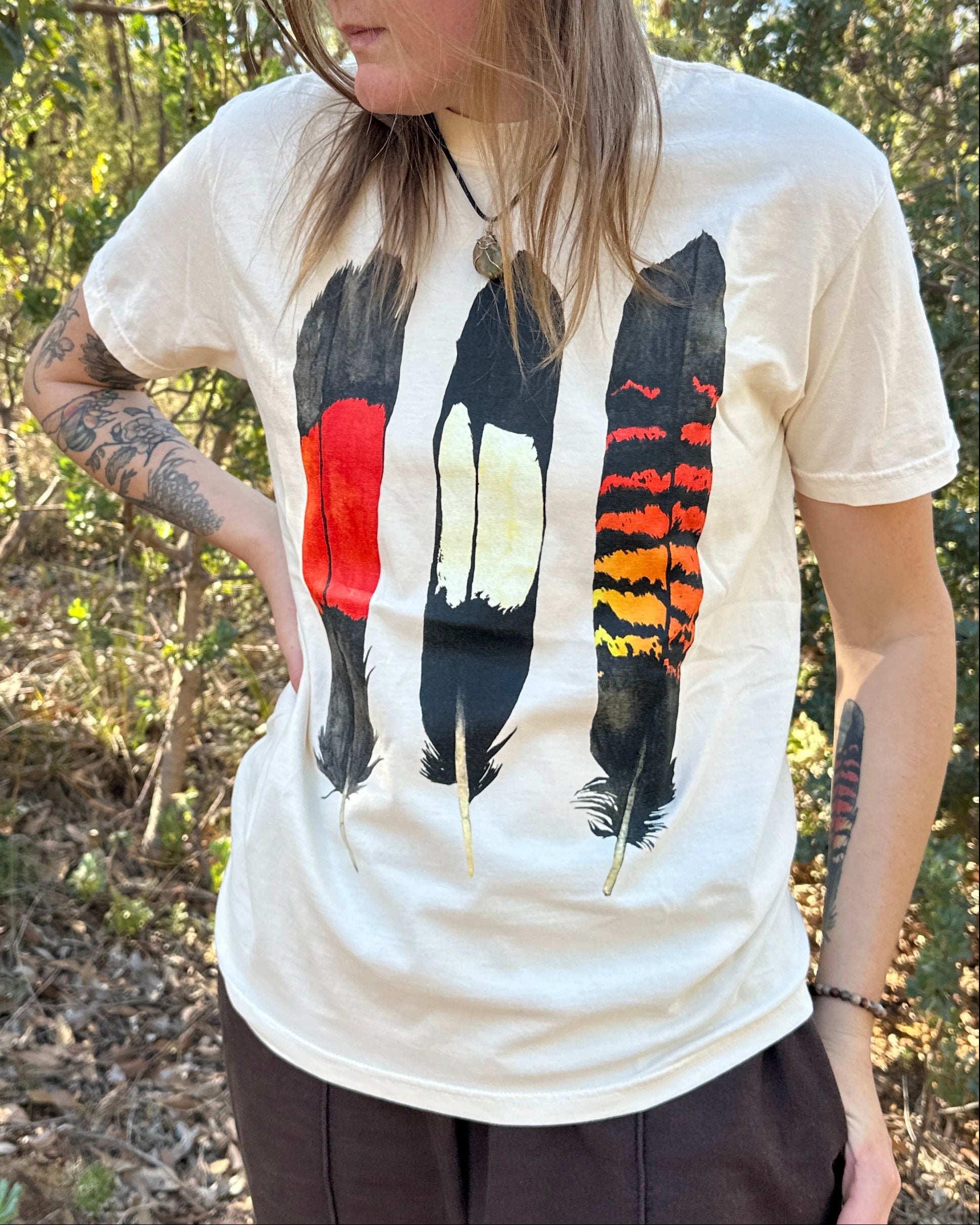 T-shirt: Feather ~ Ivory